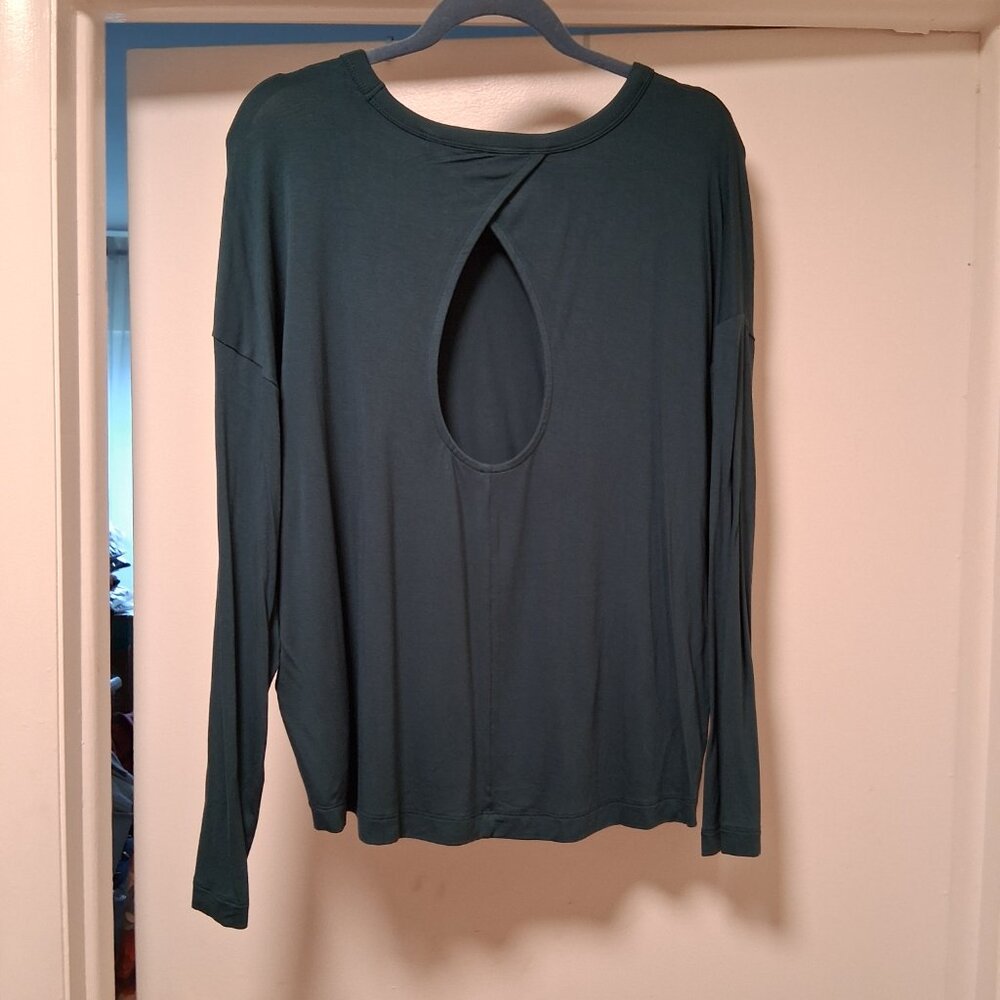 Banana Republic Active Boat neck Stretchy T-Shirt Top sz L  NWT  /B9